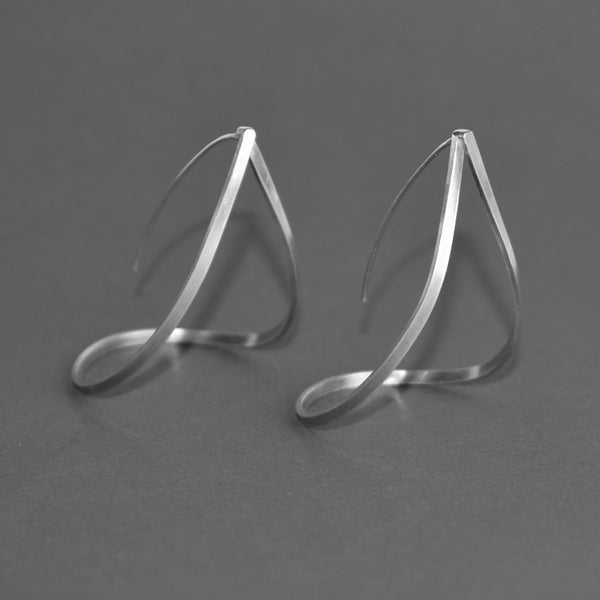 Mobius Hoop - Rectangular - ST395