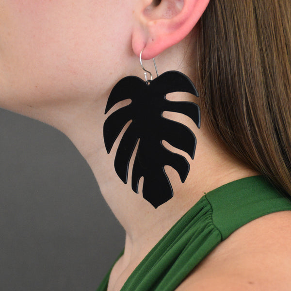 Tropical Leaf Earrings - Matte Black